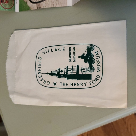 Vintage 1974, Henry Ford Museum and Greenfield Village Postcard Booklet - Picture 6 of 8